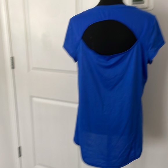 Xersion Women’s Workout Top Blue Size L Back Cutouts Mesh - Picture 1 of 14
